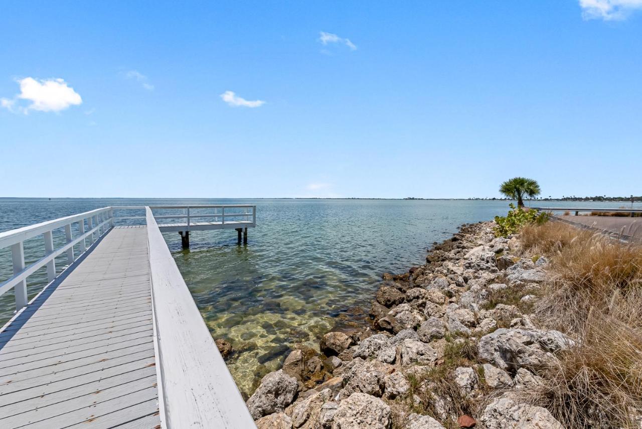 Wake Up To The Ocean Breeze - Enjoy Amazing Views Villa Tampa Kültér fotó